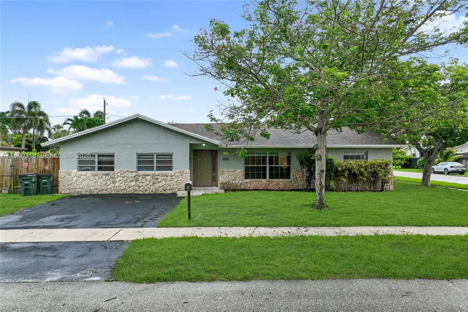 5 bedroom 3 bath Residential for sale at 1000 NW 17th Ave, Boca Raton FL 33486