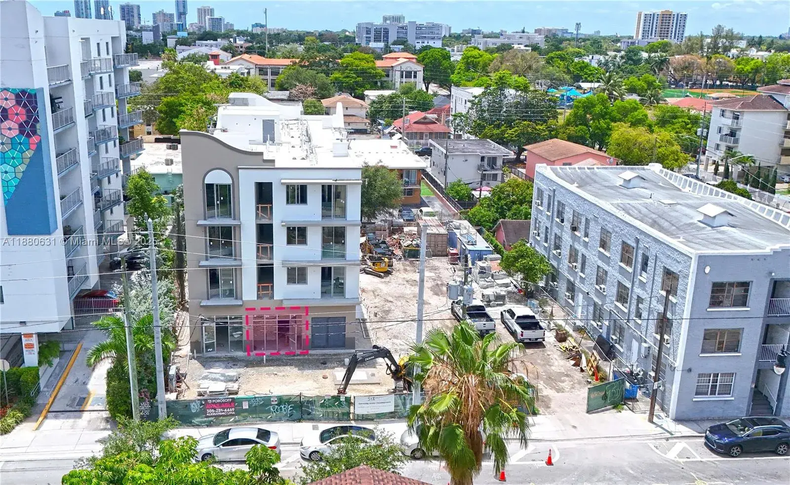 Commercial Sale for sale at 650 SW 1st St, Miami FL 33130