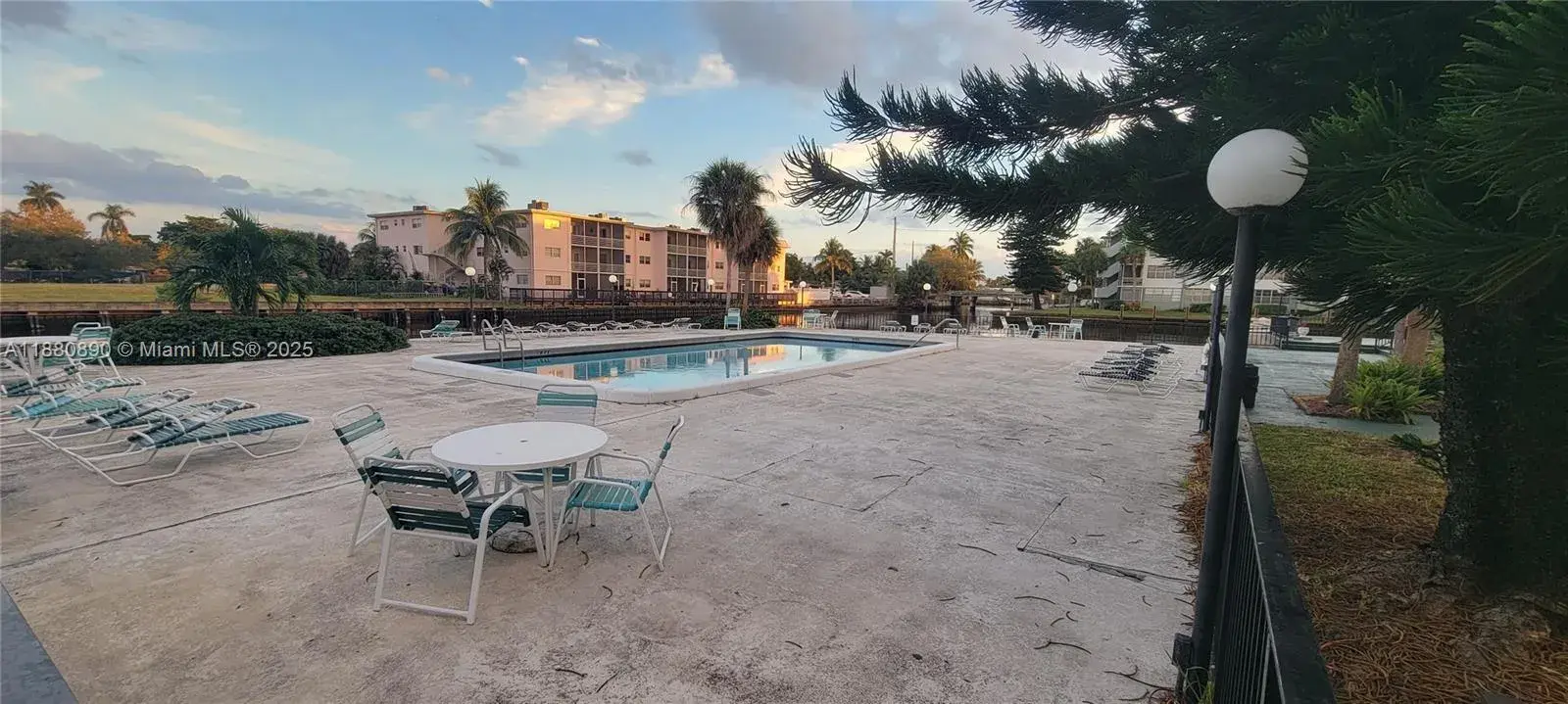 2731 Taft St # 106, Hollywood FL 33020