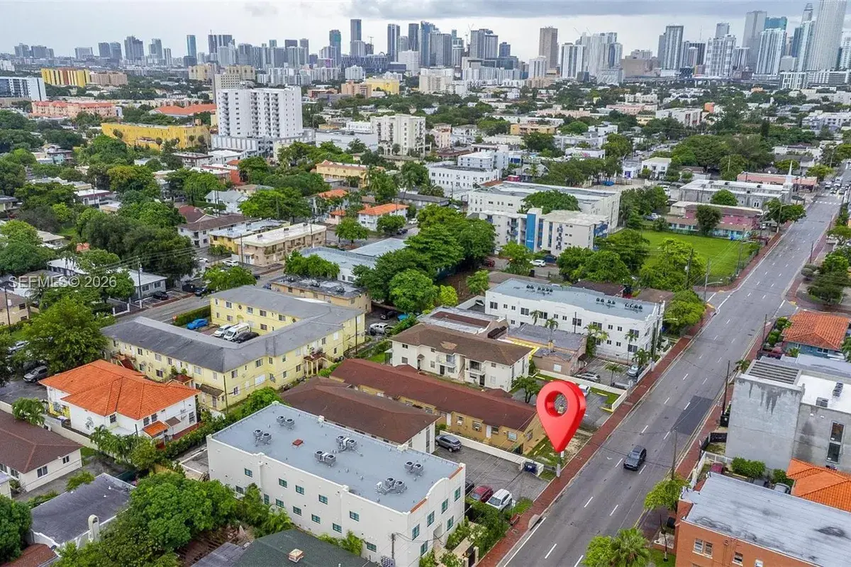 1345 SW 7th ST, Miami FL 33135