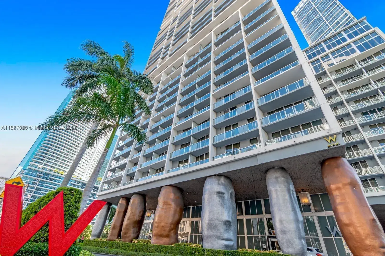 2 bedroom 2 bath Residential for sale at 485 Brickell Ave # 3308, Miami FL 33131
