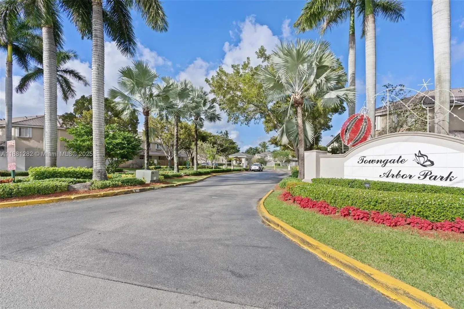 1954 SE 23rd Ter, Homestead FL 33035