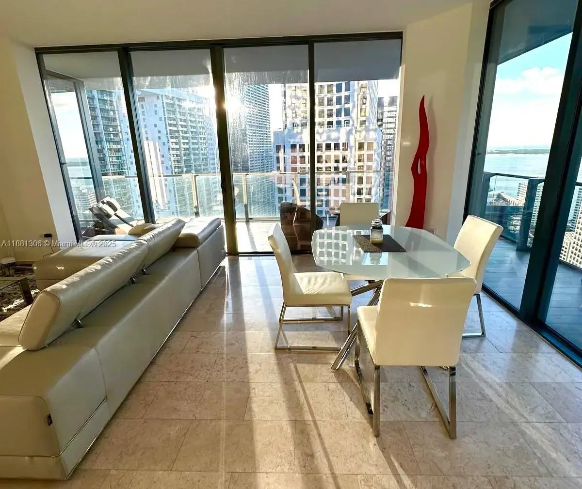 68 SE 6th St # 2801, Miami FL 33131