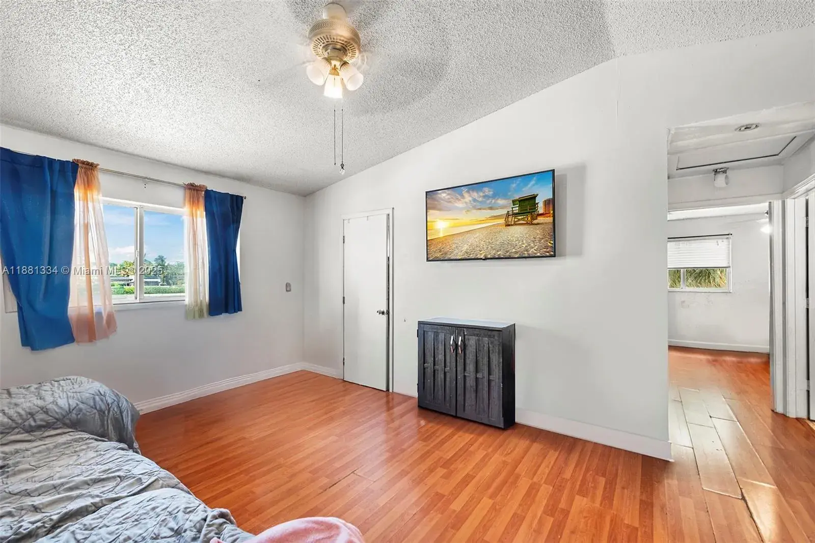 2 bedroom 1 bath Residential for sale at 3630 N 56th Ave # 323, Hollywood FL 33021