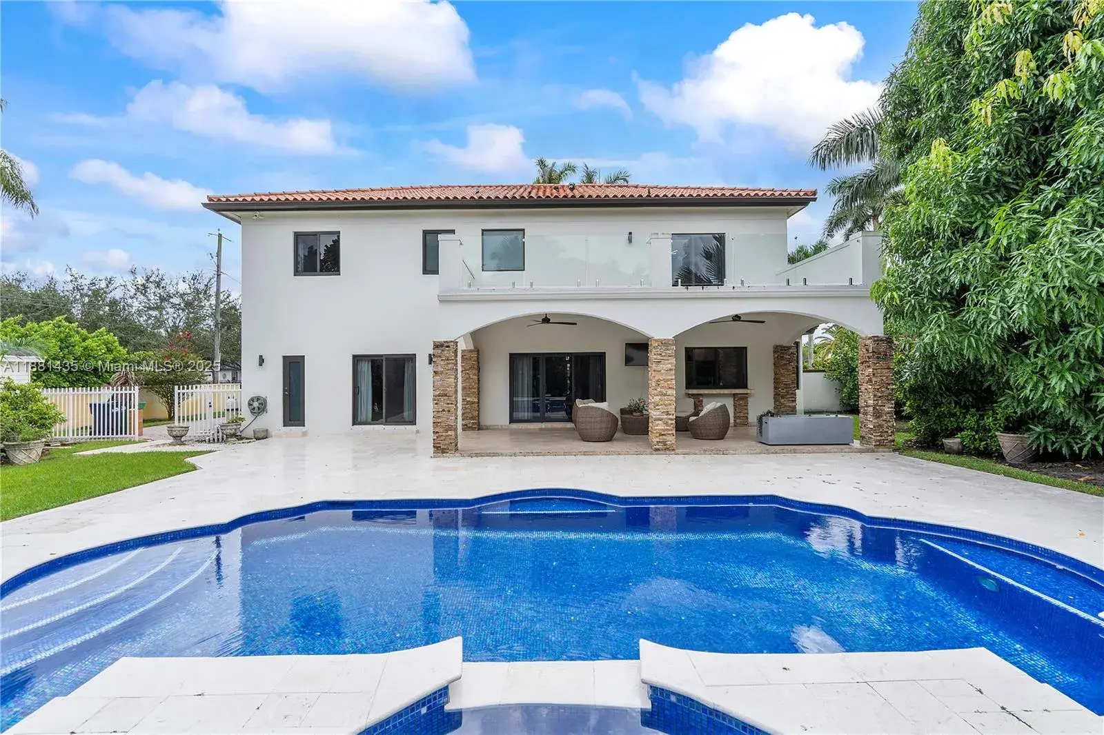 5 bedroom 3 bath Residential Lease for rent at 12001 NW 5th St, Miami FL 33182