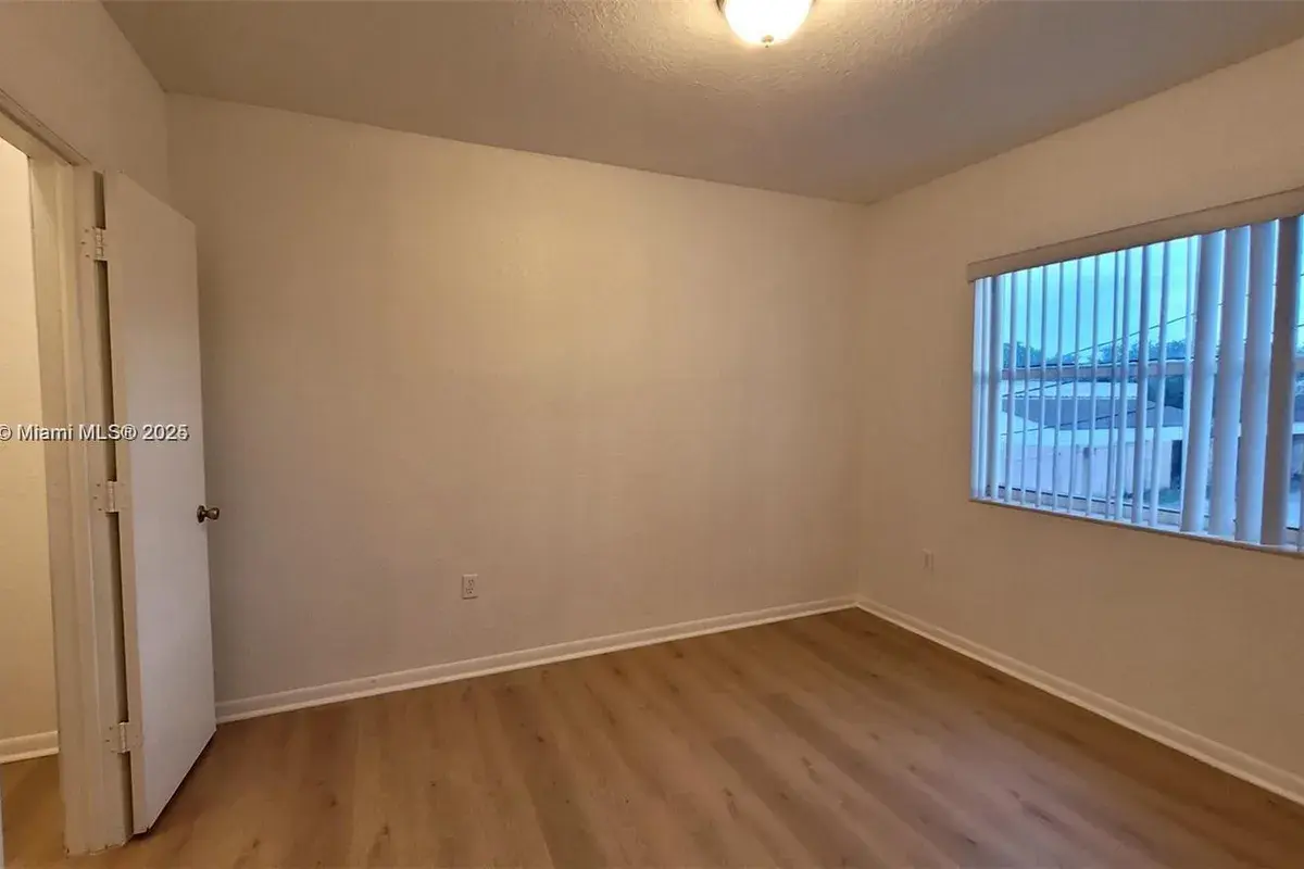 8453 NW 4th Ct # 8453, Miami FL 33150
