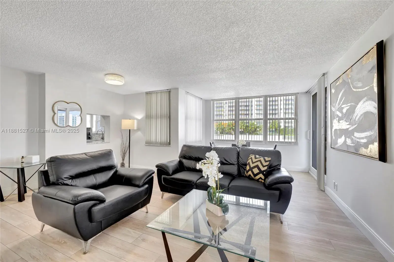 2 bedroom 2 bath Residential for sale at 3015 N Ocean Blvd # 6A, Fort Lauderdale FL 33308