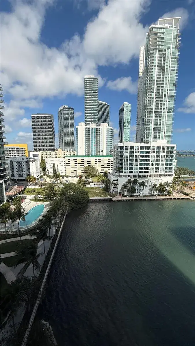 1 bedroom 1 bath Residential for sale at 601 NE 27th # 1003, Miami FL 33137