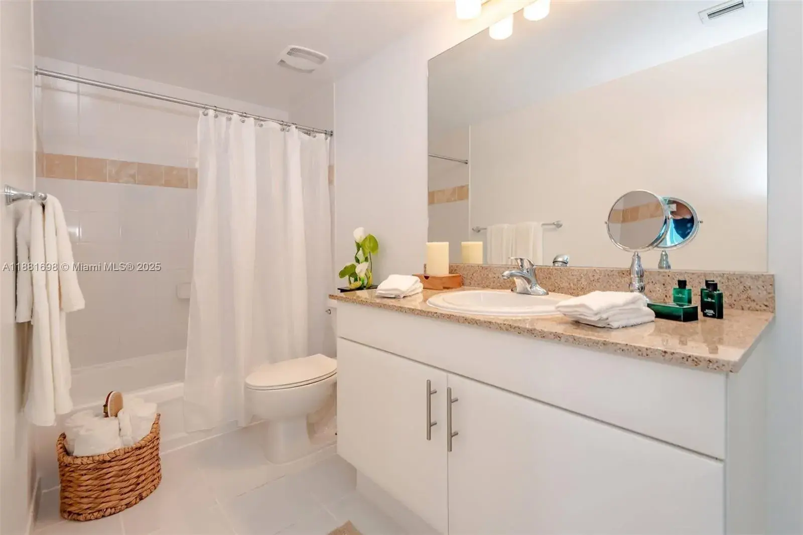 1871 NW S River Dr # 1806, Miami FL 33125
