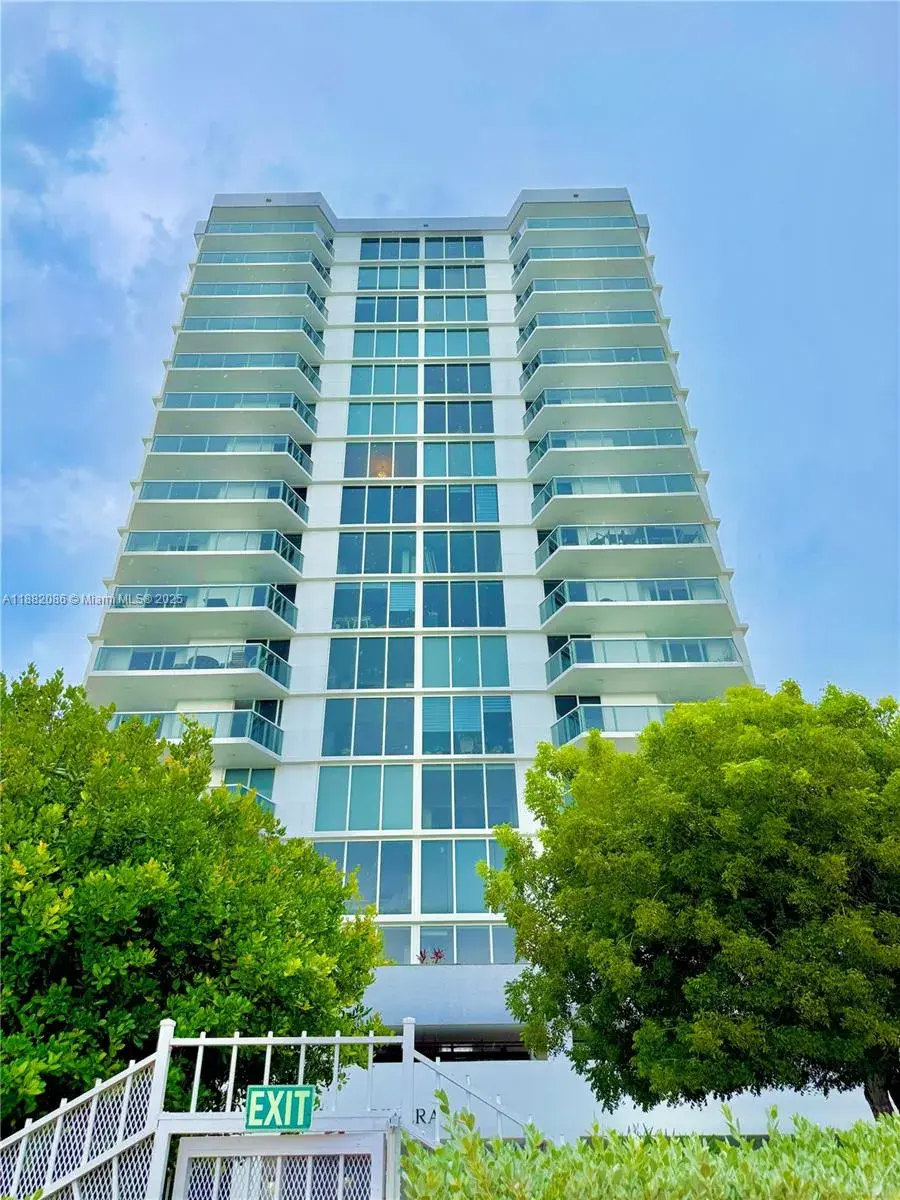 2401 Collins Ave # 611, Miami Beach FL 33140