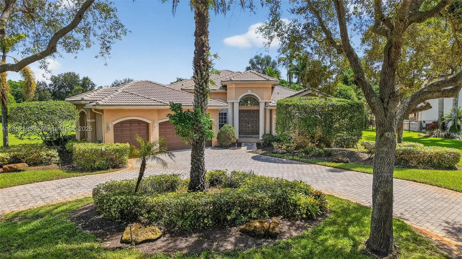 5 bedroom 3 bath Residential for sale at 3792 Churchill Downs Dr, Davie FL 33328