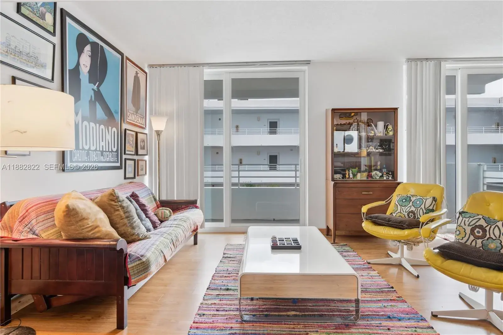 1 bedroom 1 bath Residential for sale at 7800 Collins Ave # 402, Miami Beach FL 33141
