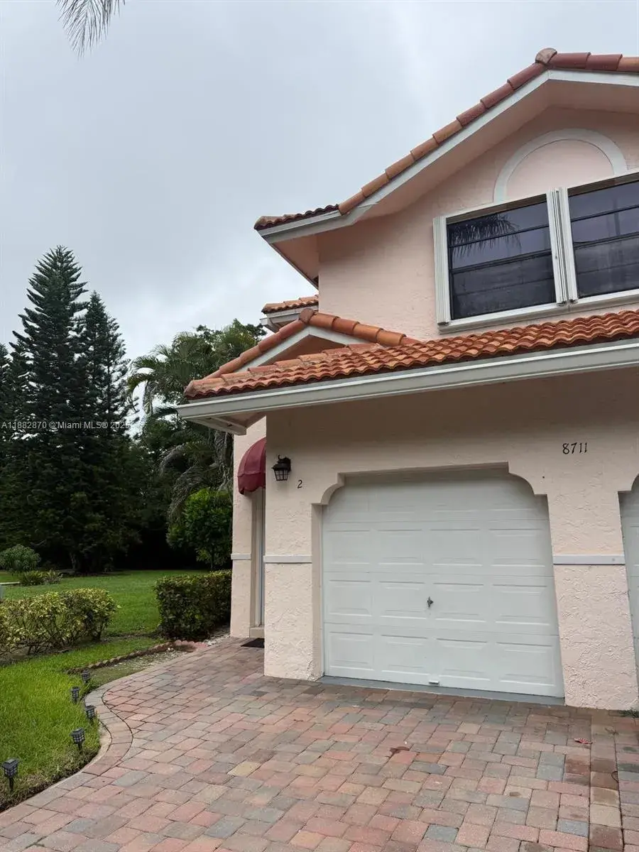 8711 Via Giula # 2, Boca Raton FL 33496