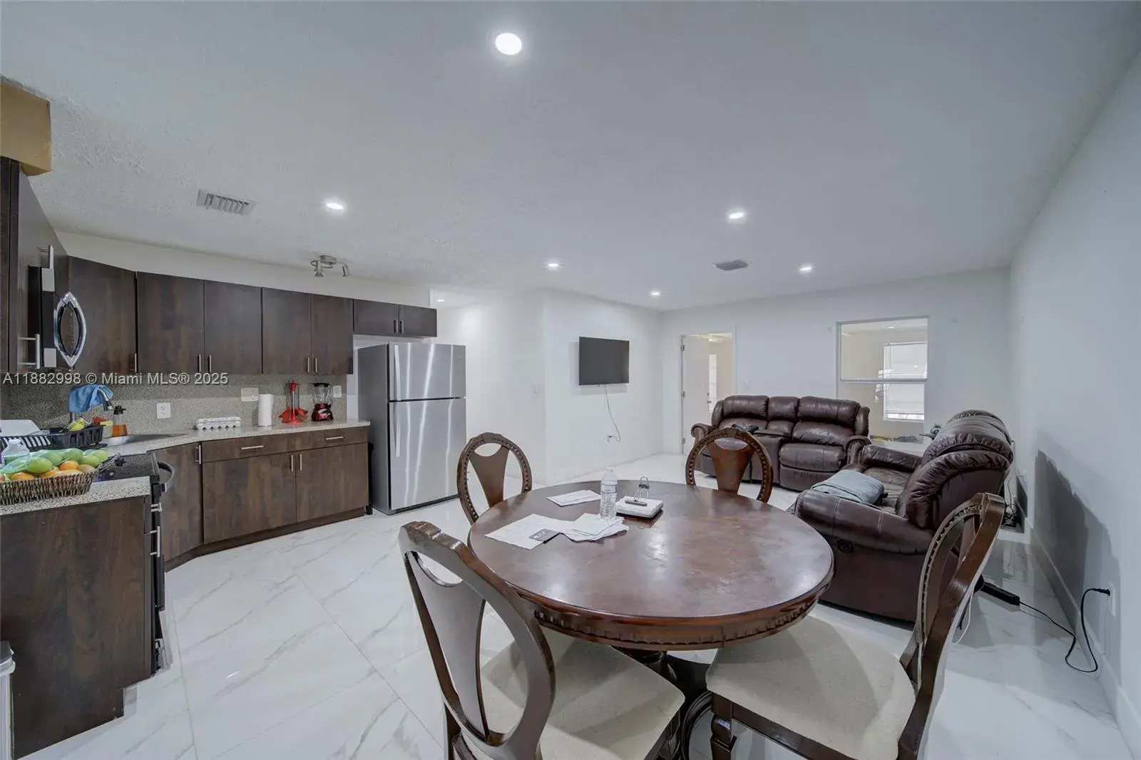 5040 NW 197 ST, Miami FL 33055 photo 5