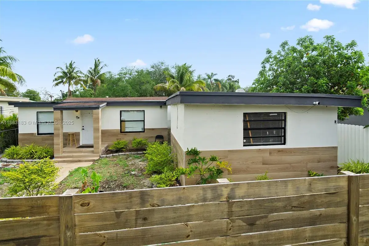 621 Glenn Pkwy, Hollywood FL 33021