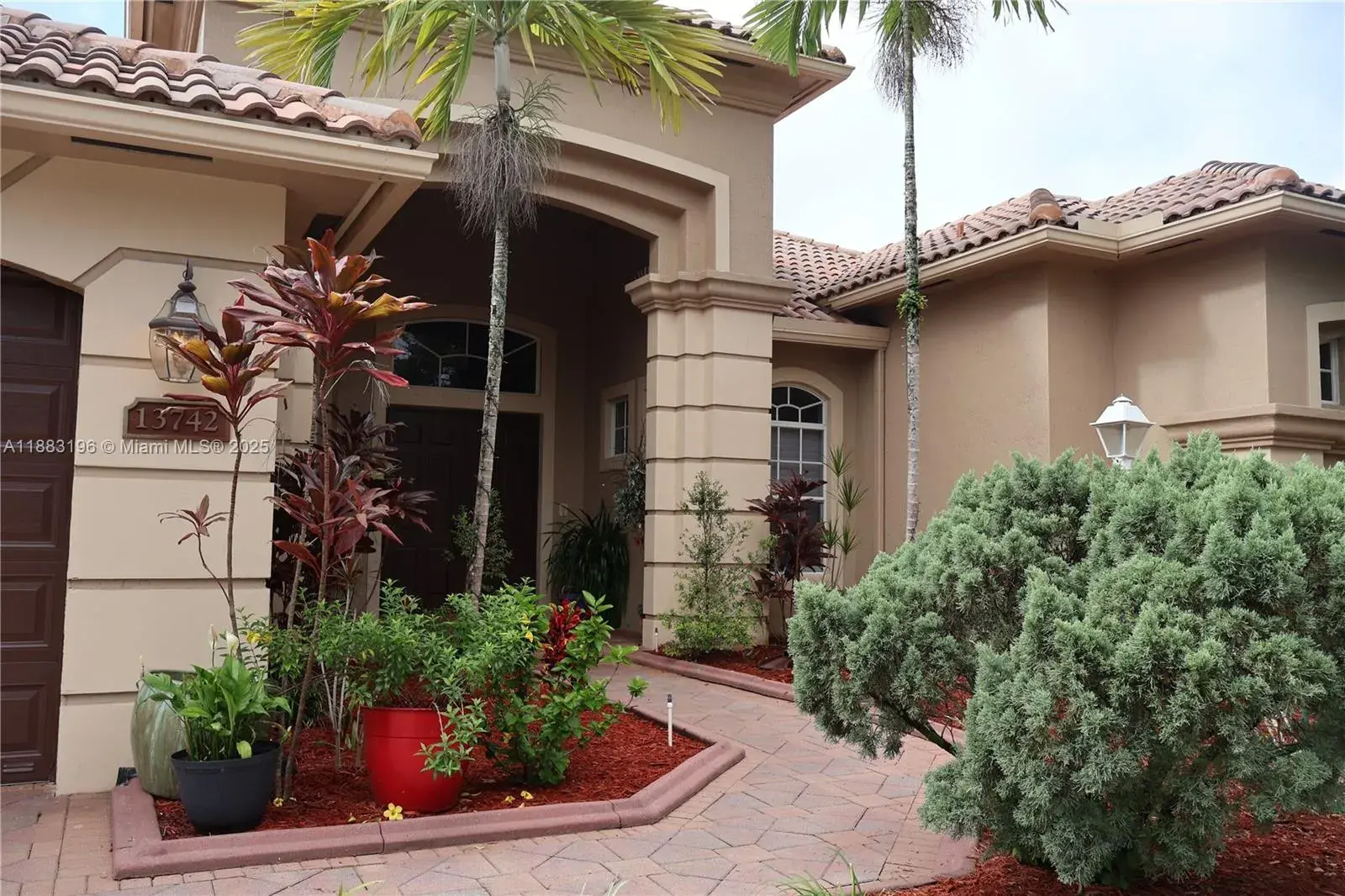 4 bedroom 3 bath Residential for sale at 13742 NW 11th Ct, Pembroke Pines FL 33028