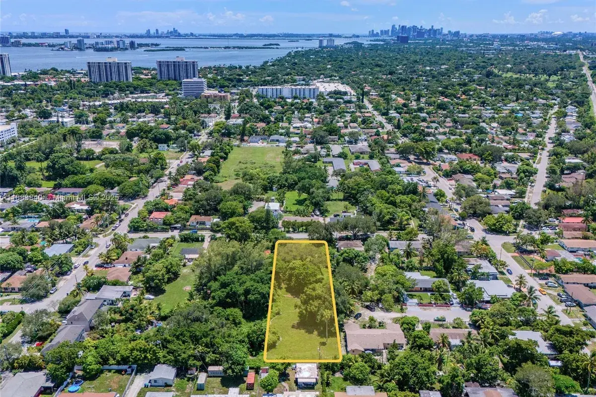 1231 NE 115th St, Miami FL 33161