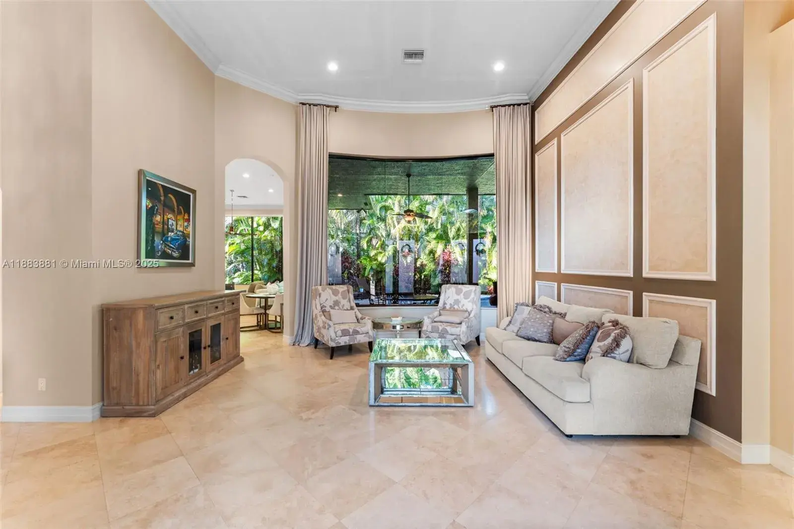 10775 Blue Palm St, Plantation FL 33324