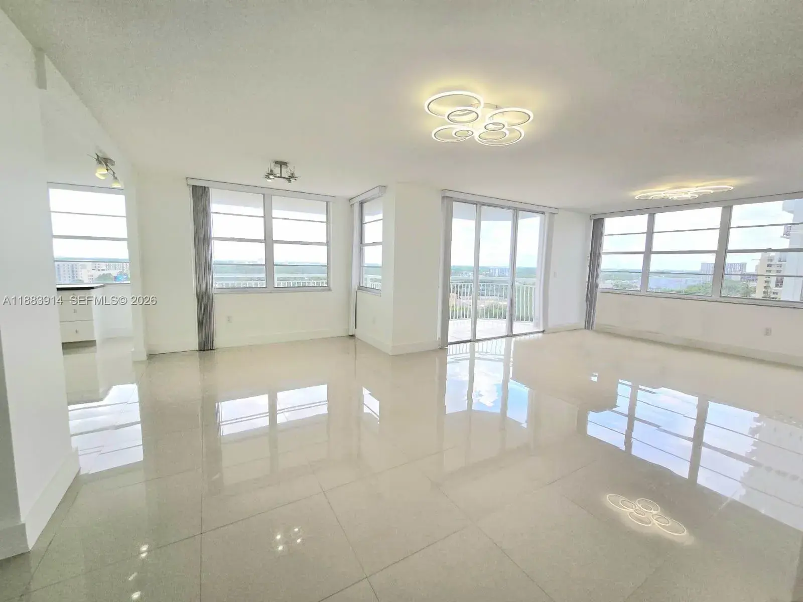 2 bedroom 2 bath Residential for sale at 18051 Biscayne Blvd # 1204, Aventura FL 33160