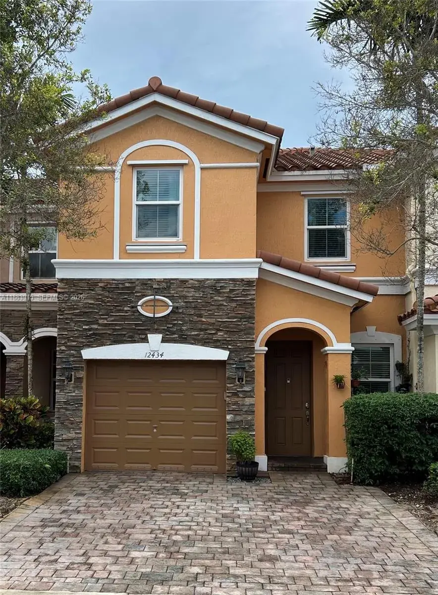 12434 Emerald Creek Mnr, Plantation FL 33325