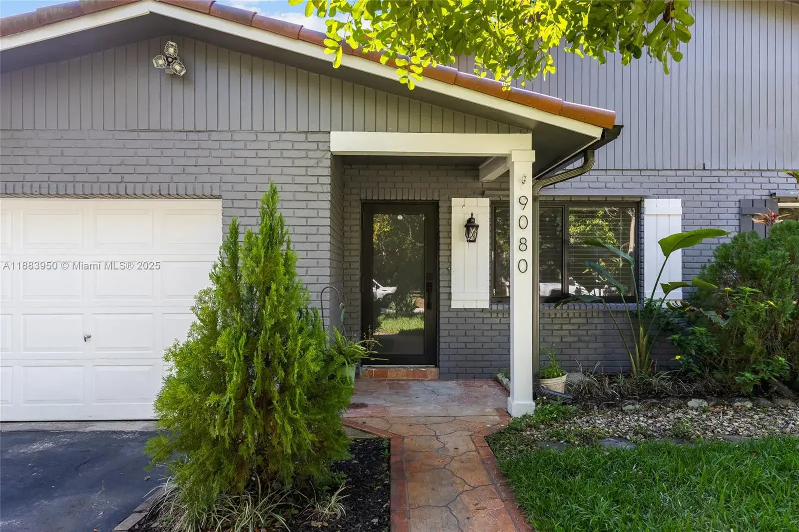 9080 NW 23rd St, Coral Springs FL 33065