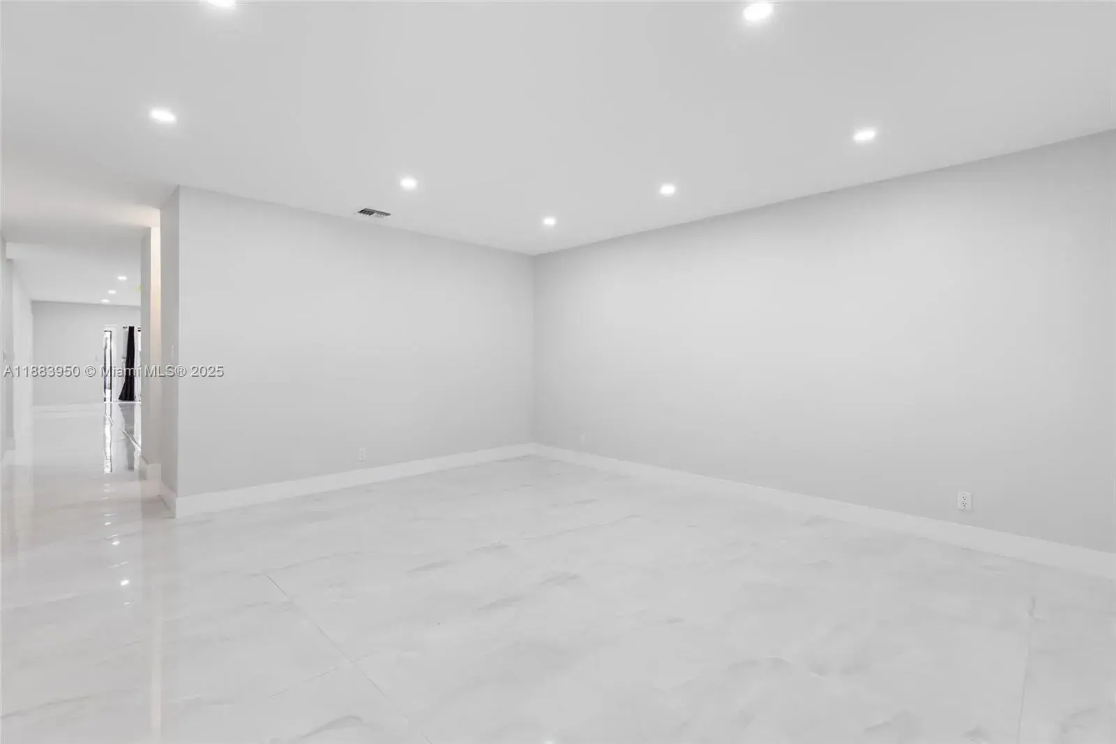 9080 NW 23rd St, Coral Springs FL 33065