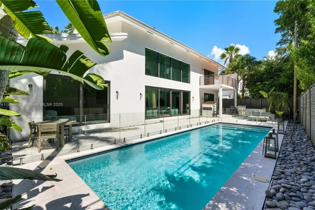 3782 El Prado Blvd # 1, Miami FL 33133