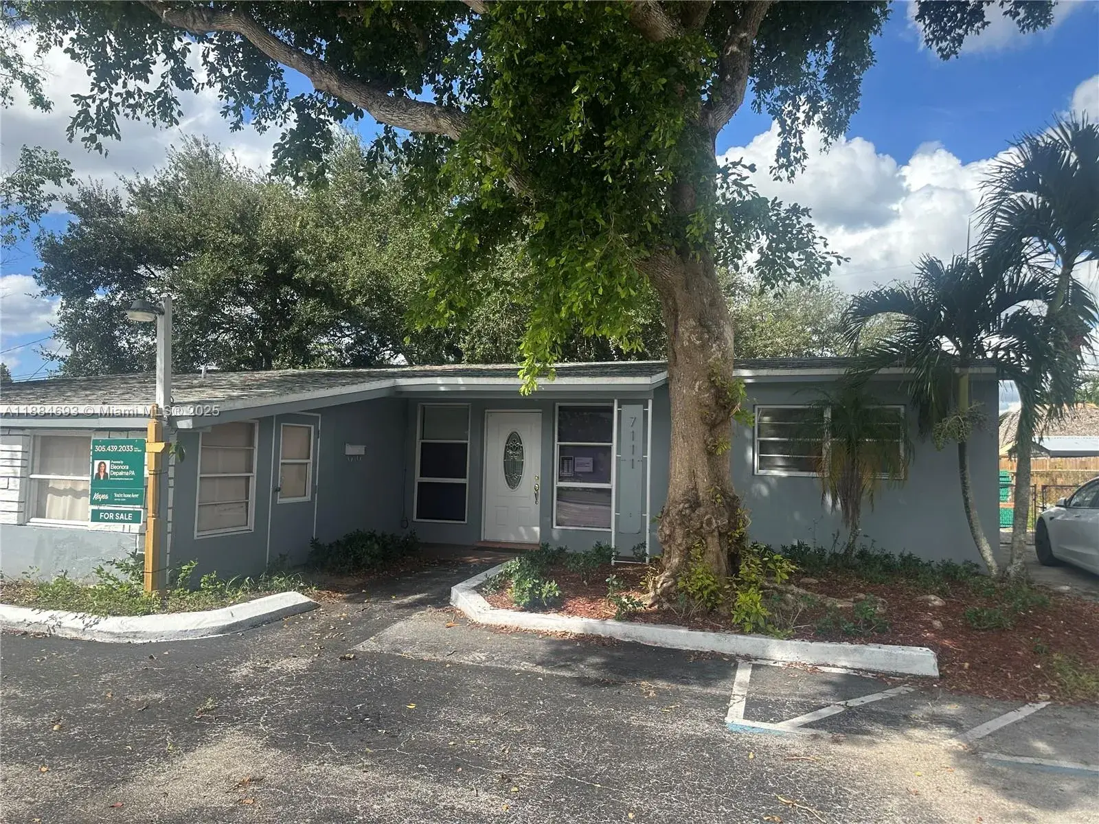 3 bedroom 1 bath Residential for sale at 7111 Taft Street, Hollywood FL 33024