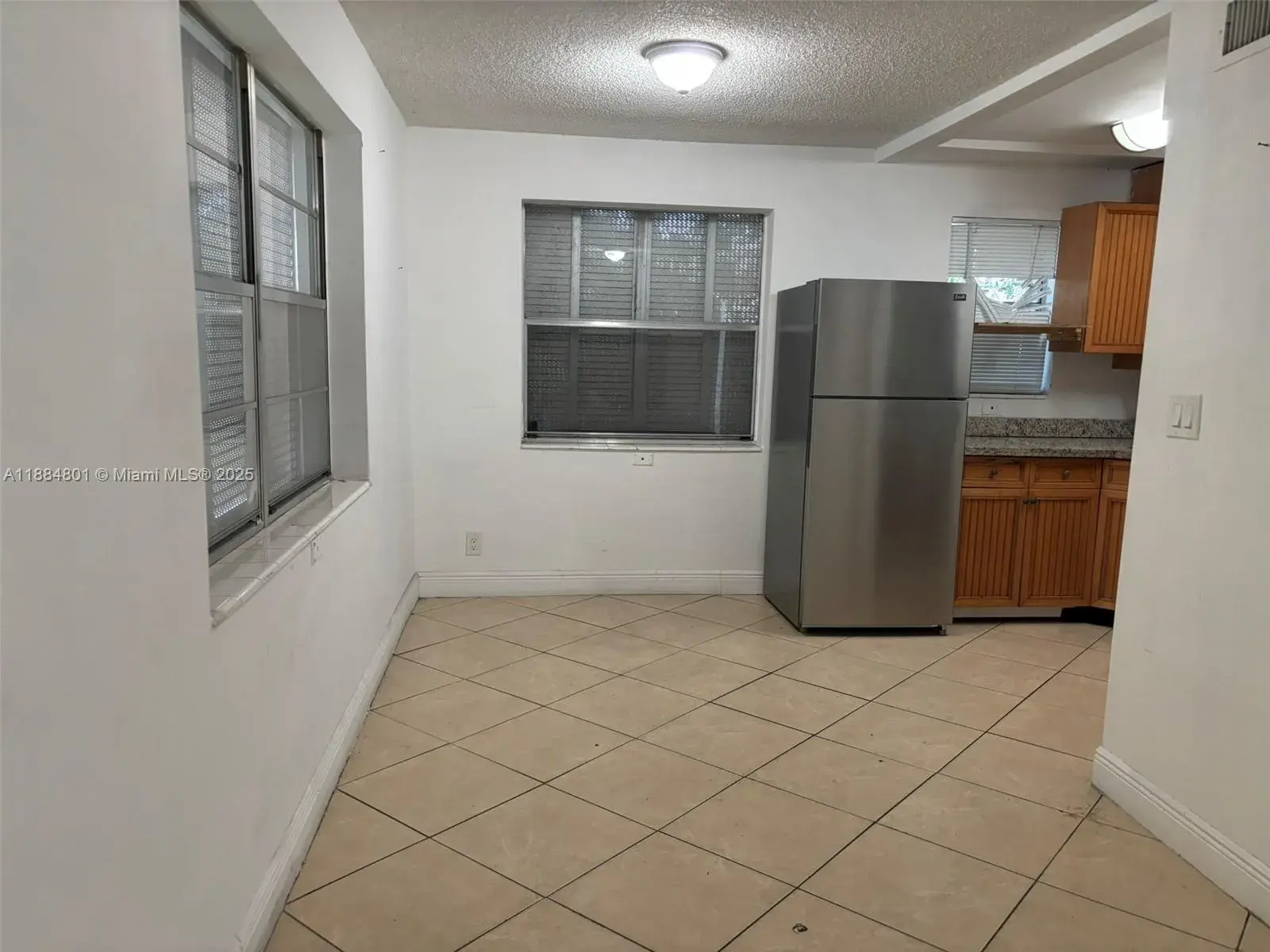 2415 Lincoln St # 106, Hollywood FL 33020