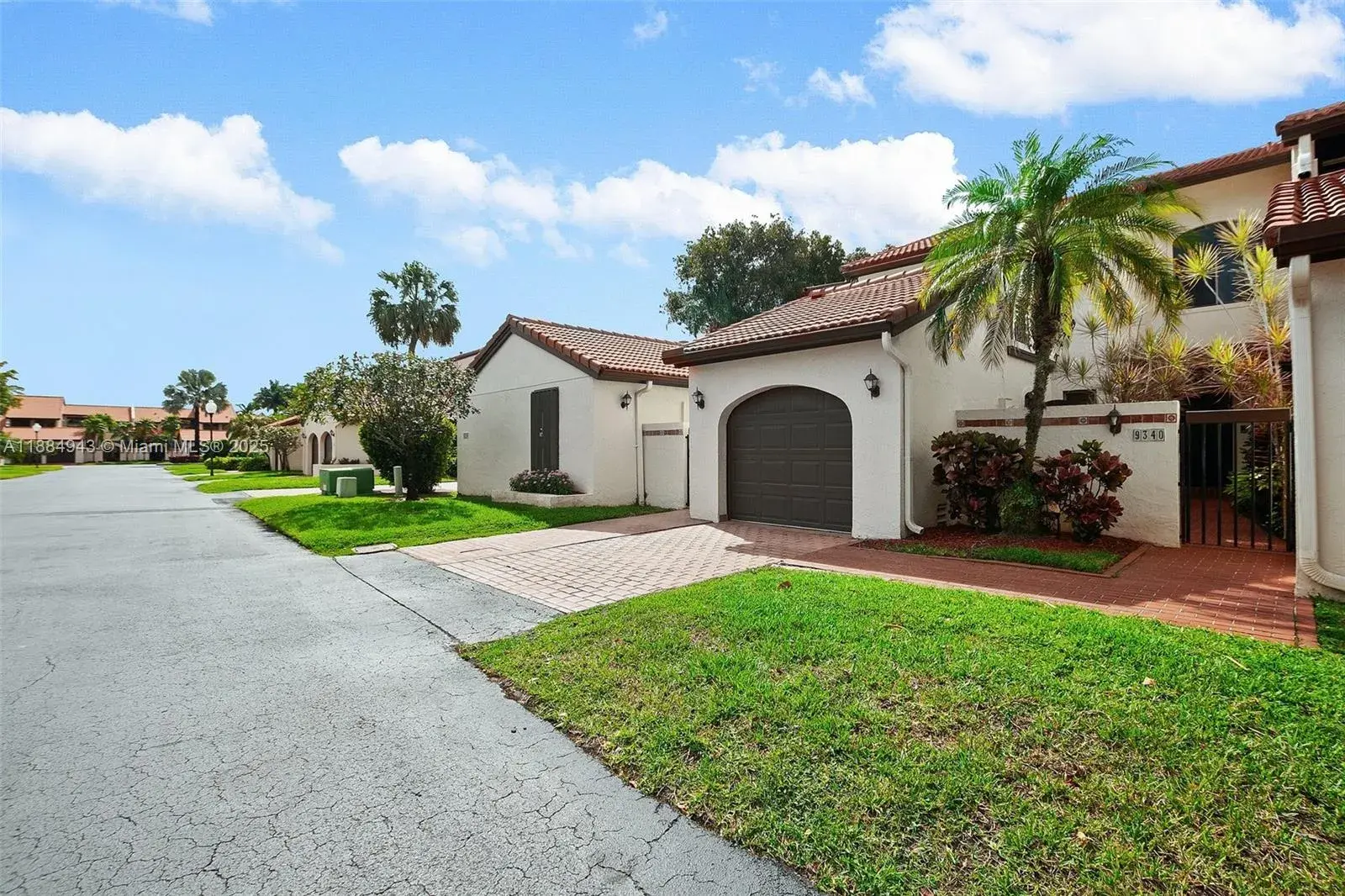 9340 NW 48th Doral Ter, Doral FL 33178