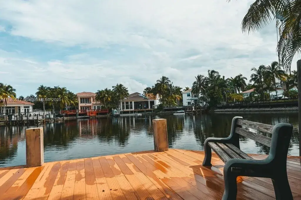1104 Washington St, Hollywood FL 33019