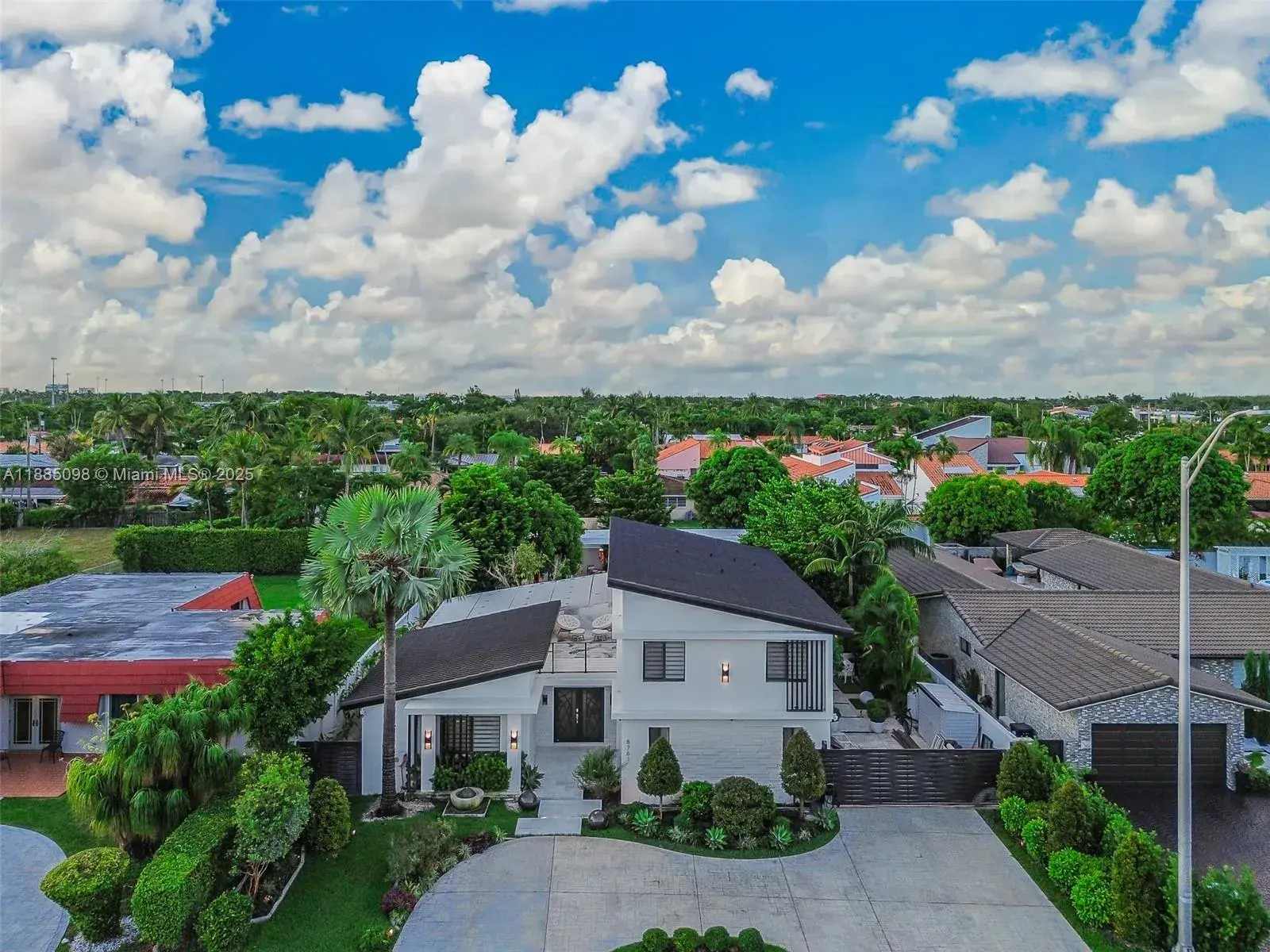 8761 SW 56th St, Miami FL 33165