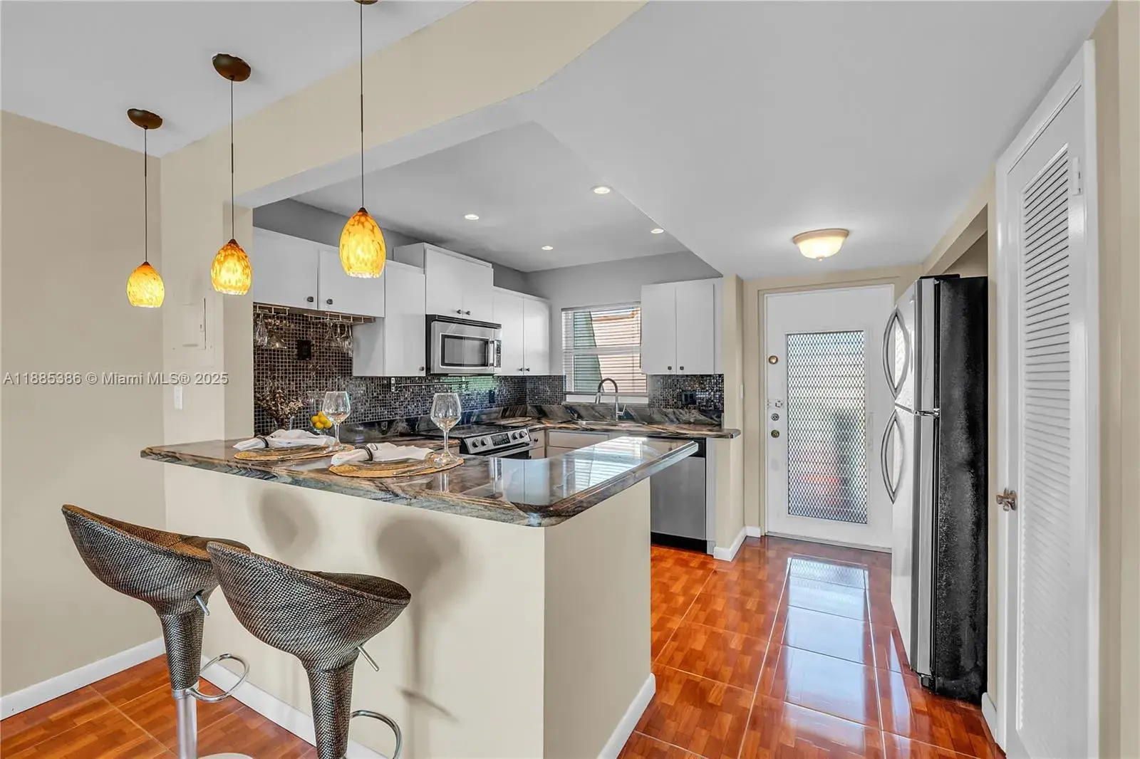 8950 Sunrise Lakes Blvd # 311, Sunrise FL 33322