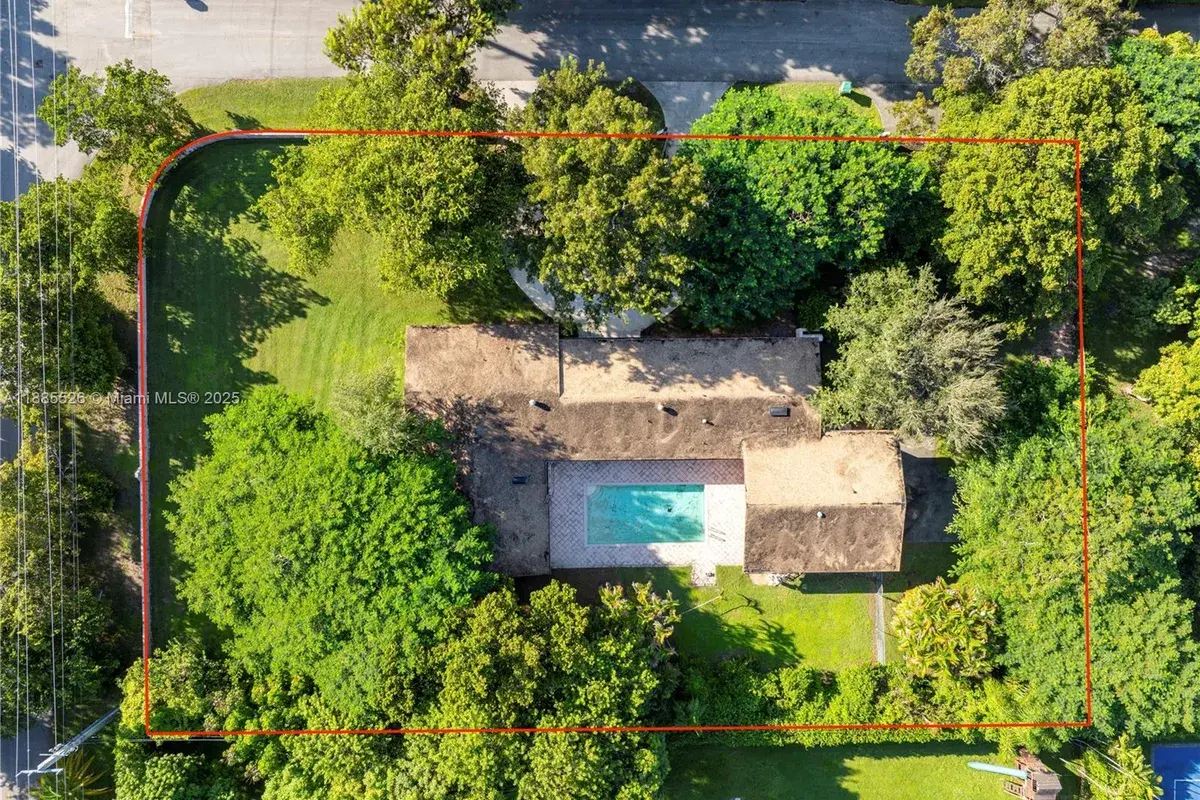 6201 SW 114th St, Pinecrest FL 33156