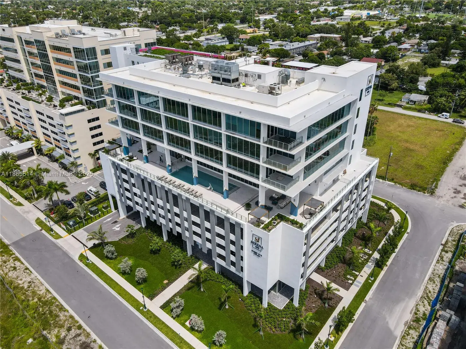 Commercial Sale for sale at 2820 NE 214 # 1006, Aventura FL 33180