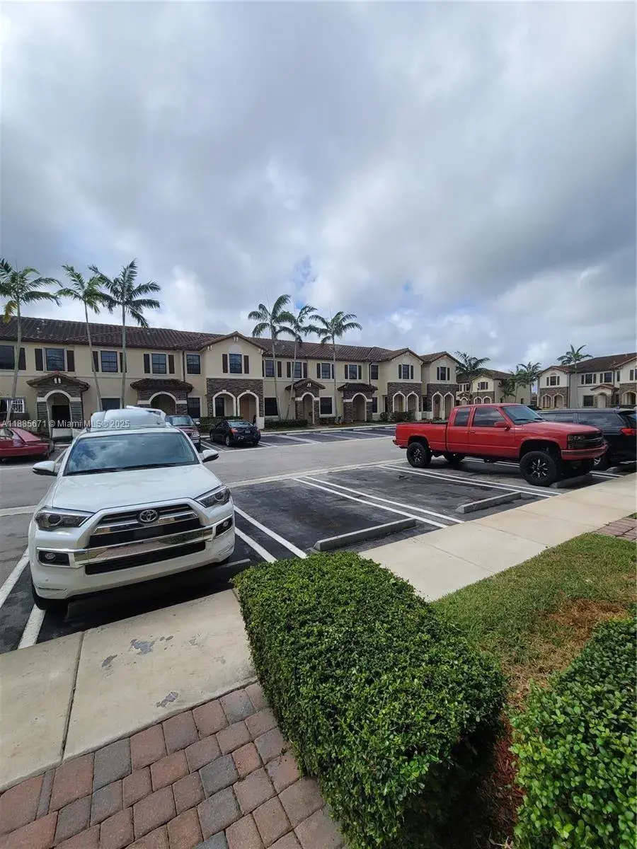 3213 SE 5th Ct, Homestead FL 33033