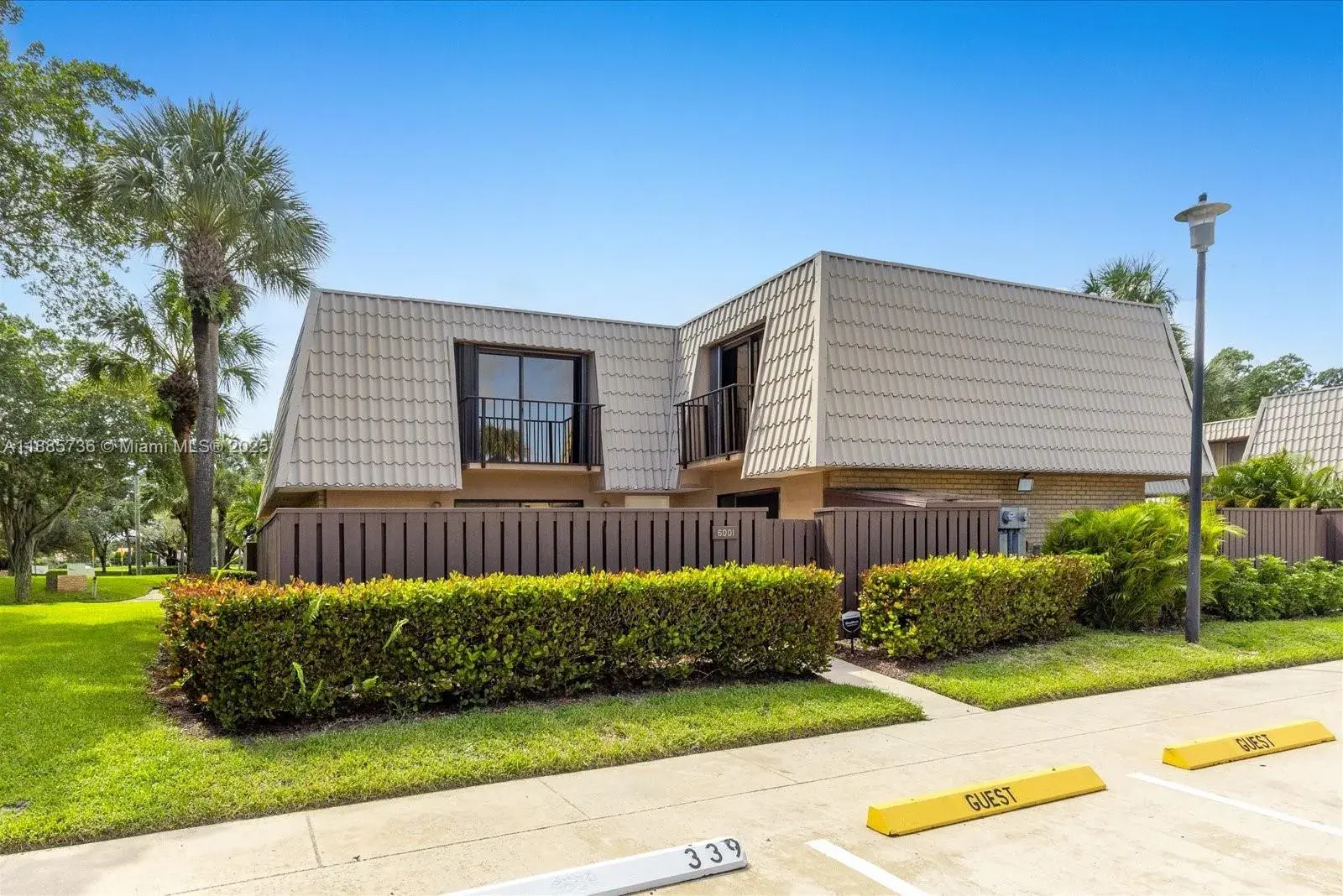 2 bedroom 2 bath Residential for sale at 6001 60th Way, West Palm Beach FL 33409