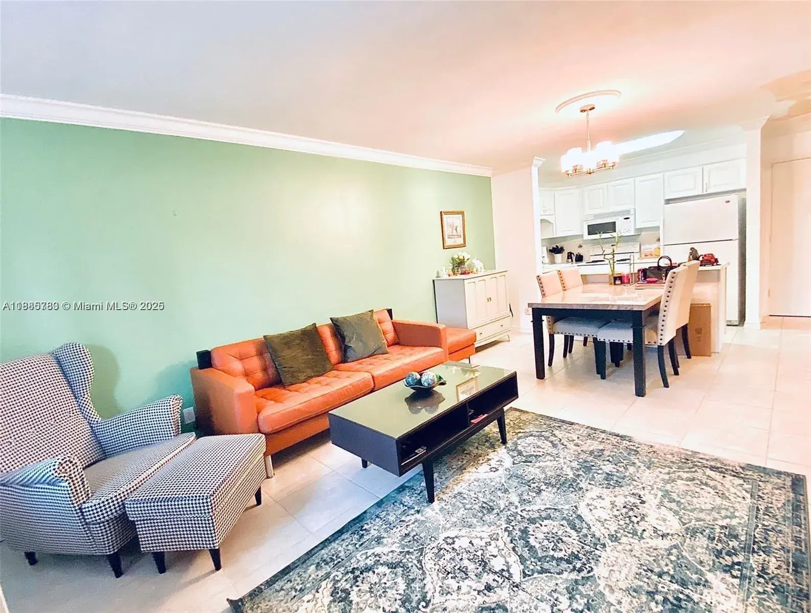 1 bedroom 1 bath Residential for sale at 1520 Mckinley St # 216E, Hollywood FL 33020