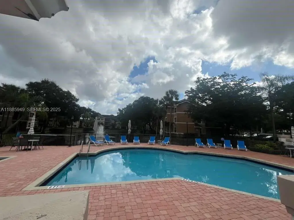 8821 Wiles Rd # 102, Coral Springs FL 33067