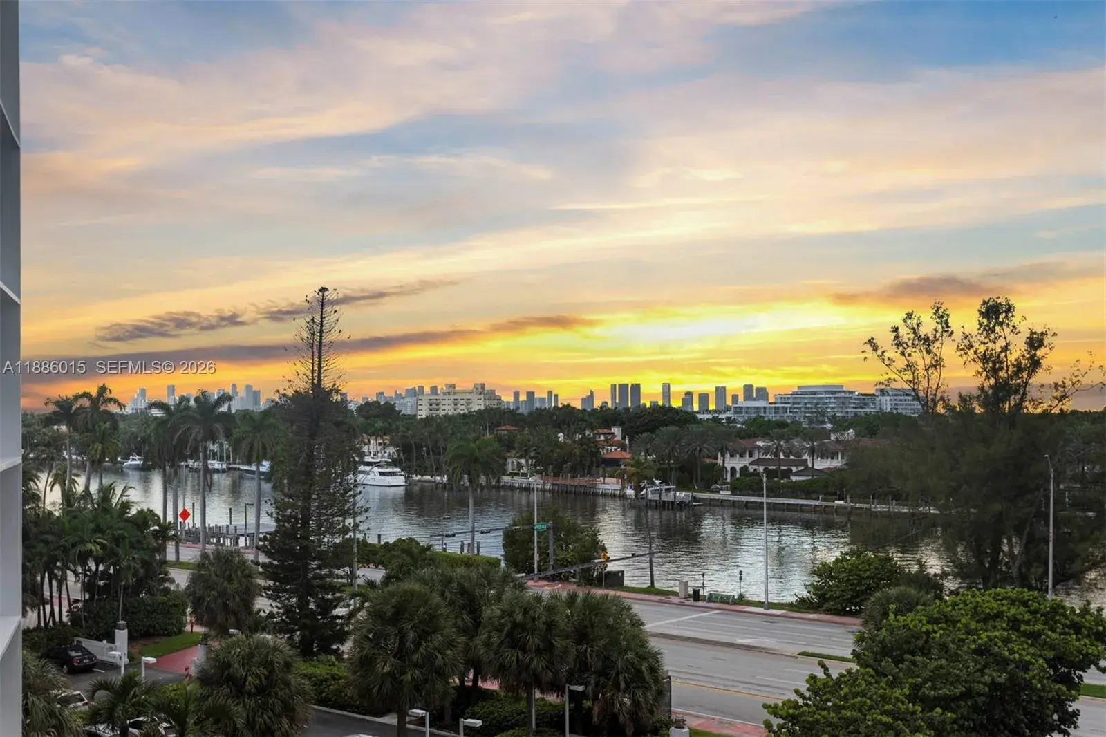 1 bedroom 1 bath Residential for sale at 5001 Collins Ave # 5E, Miami Beach FL 33140