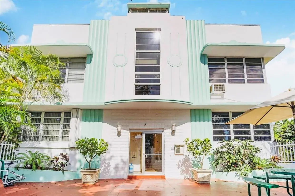 1 bedroom 1 bath Residential for sale at 760 Jefferson Ave # 6, Miami Beach FL 33139