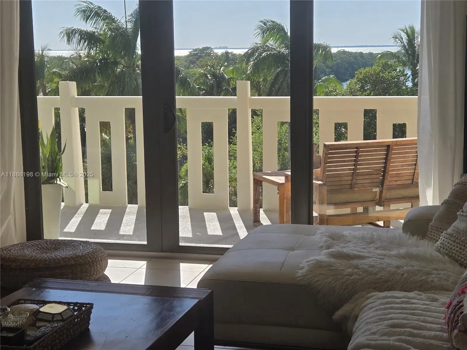 2 bedroom 2 bath for rent at 1121 Crandon Blvd # D404, Key Biscayne FL 33149