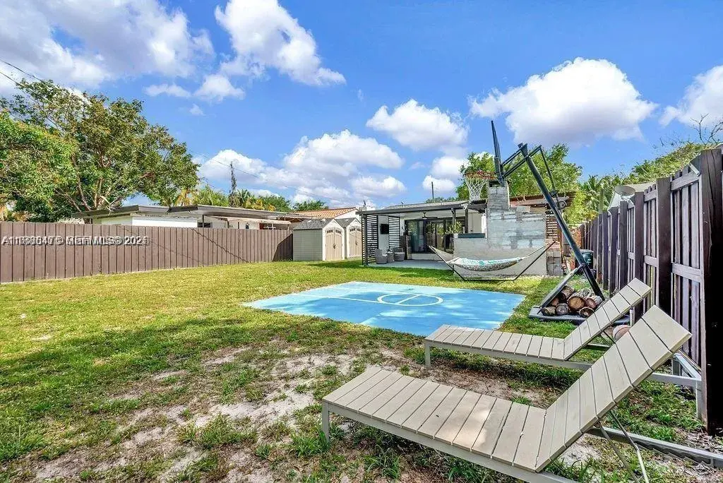 2635 Fillmore St, Hollywood FL 33020