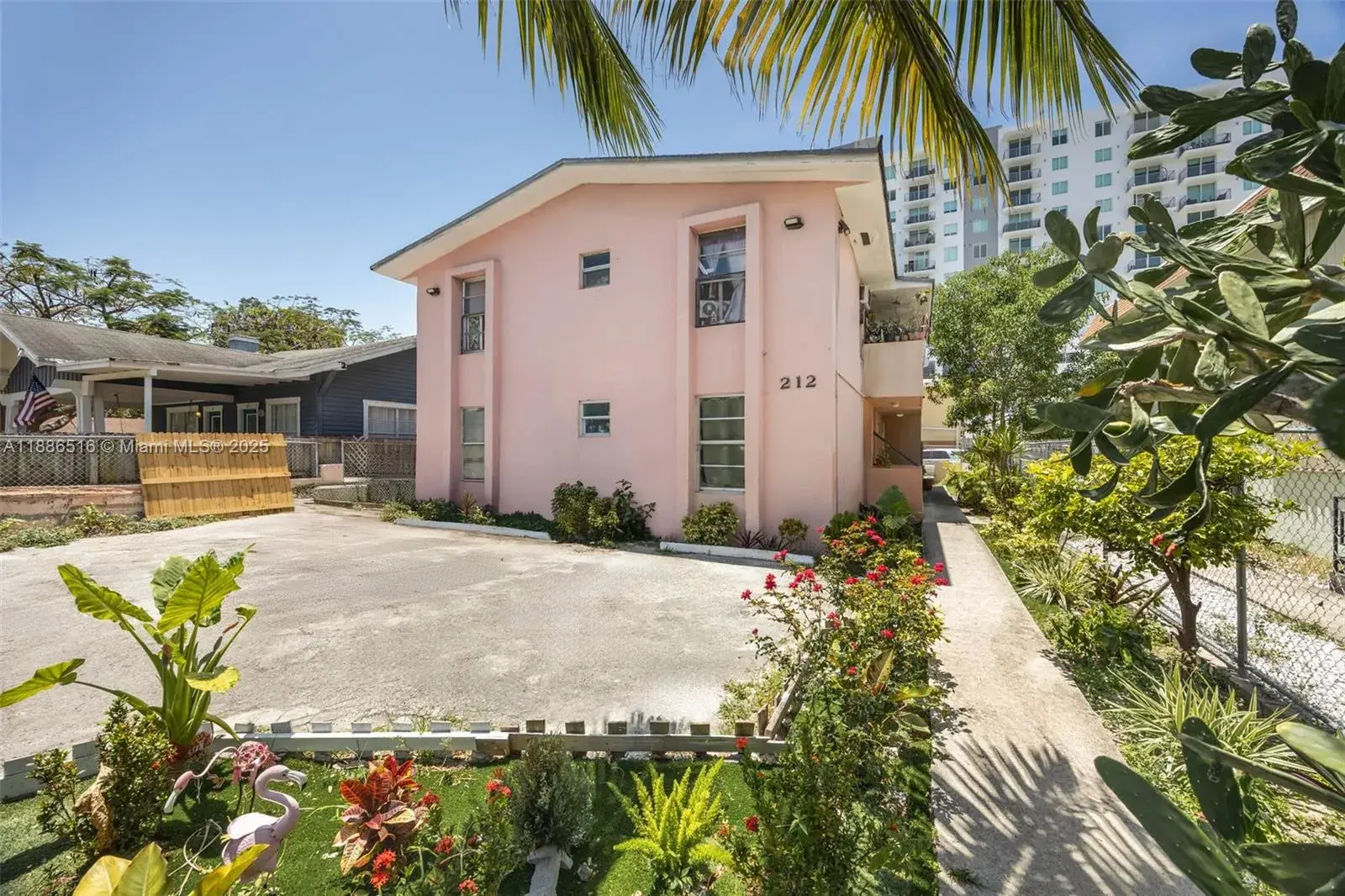 Residential Income for sale at 212 NW 7th Ave, Miami FL 33128