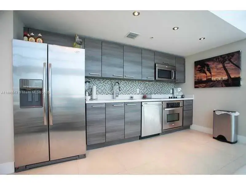 421 Meridian Ave # 21, Miami Beach FL 33139