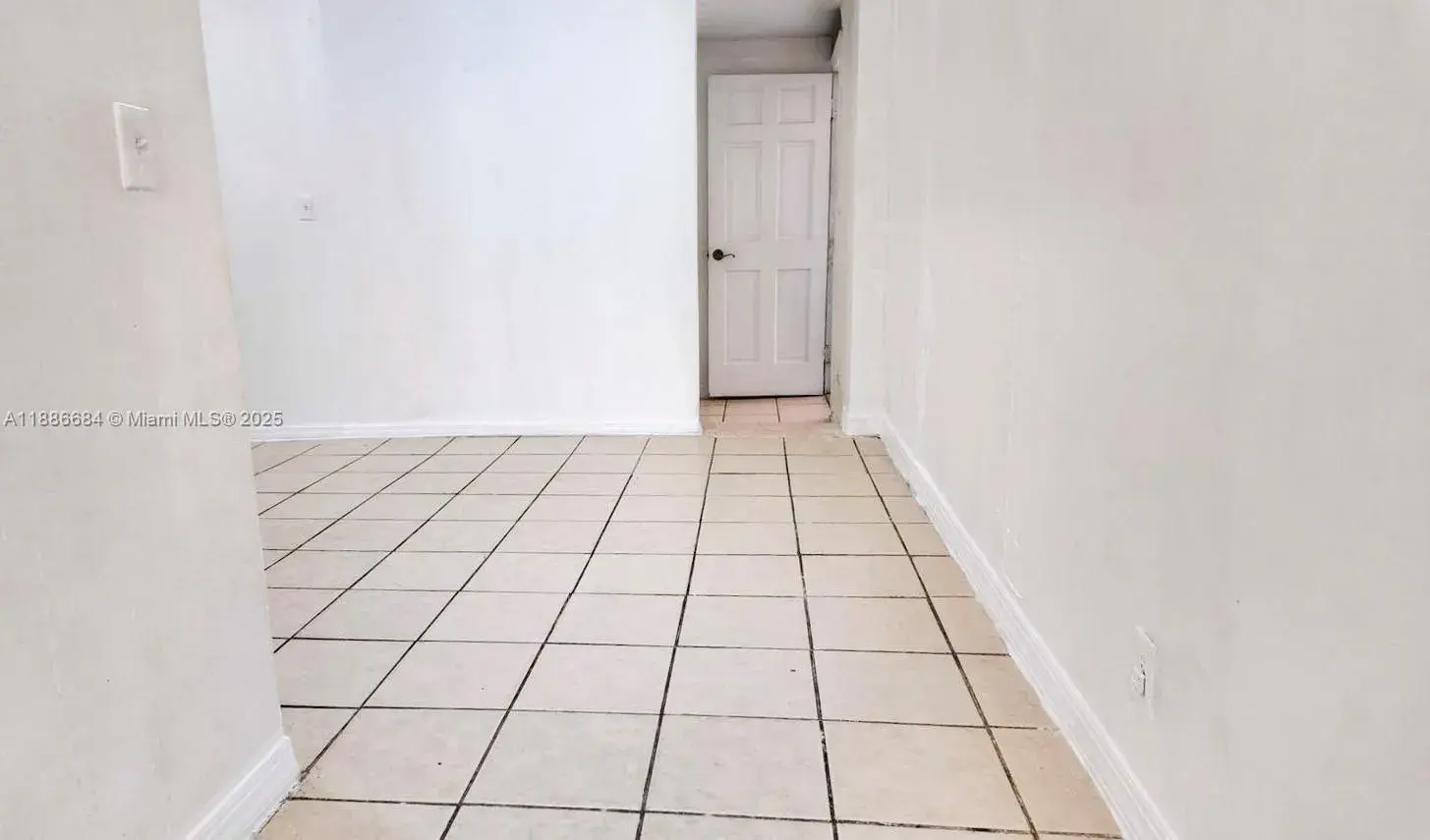 2367 NW 82nd St, Miami FL 33147