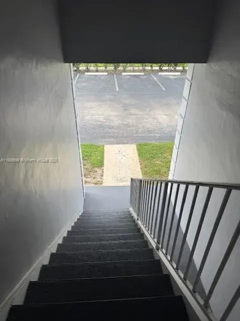 360 NW 69th Ave # 202, Plantation FL 33317