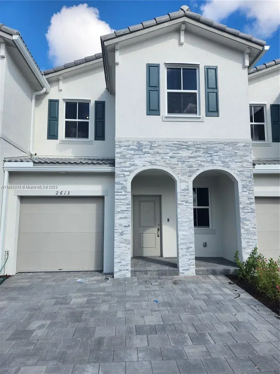 3 bedroom 2 bath Residential for sale at 2613 SE 10th St, Homestead FL 33035