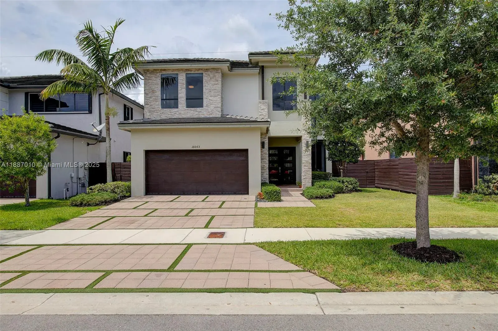16065 SW 136th Ter, Miami FL 33196
