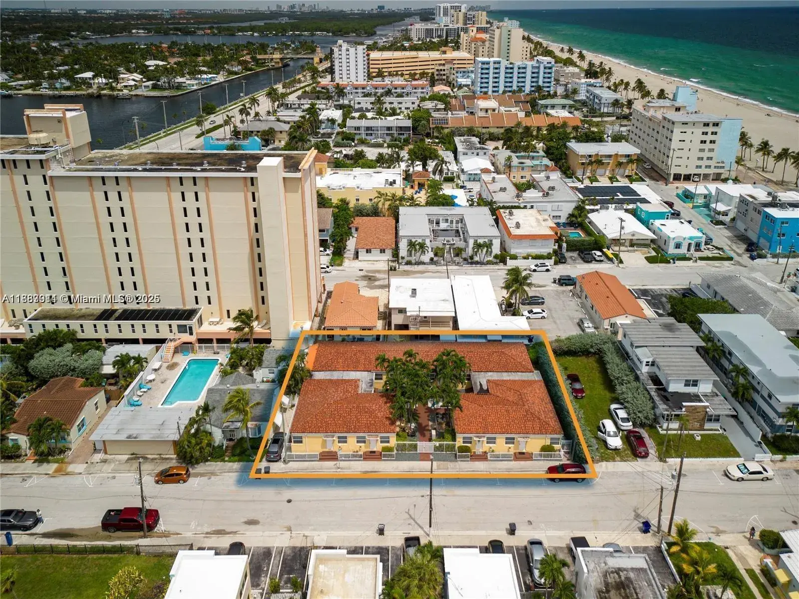 for sale at 335 Georgia St, Hollywood FL 33019